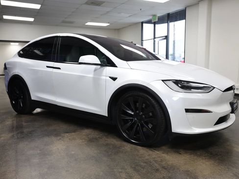 Used 2022 Tesla Model X AWD/4WD image 7