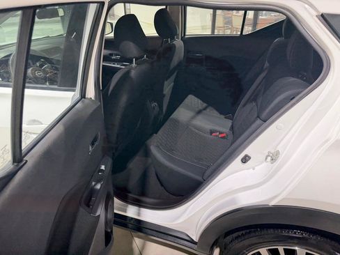 Used 2022 Nissan Kicks SV FWD image 14