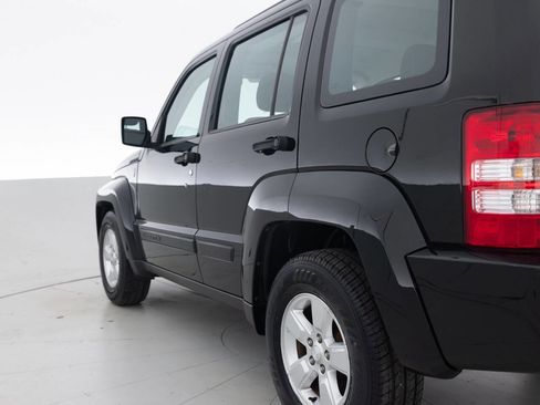 Used 2012 Jeep Liberty Sport AWD/4WD image 13