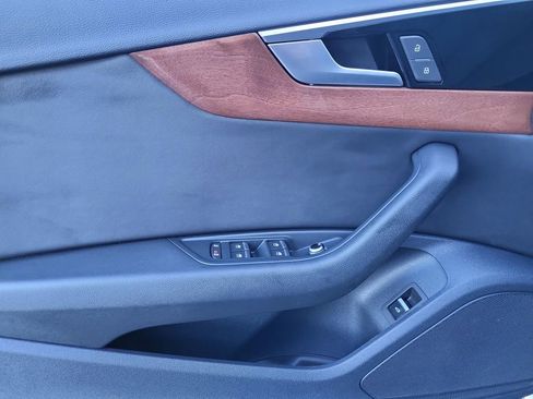 Used 2022 Audi A4 2.0T Premium image 10