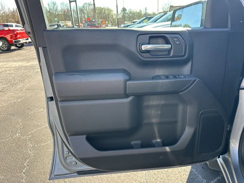 Certified 2025 Chevrolet Silverado 1500 Custom image 11