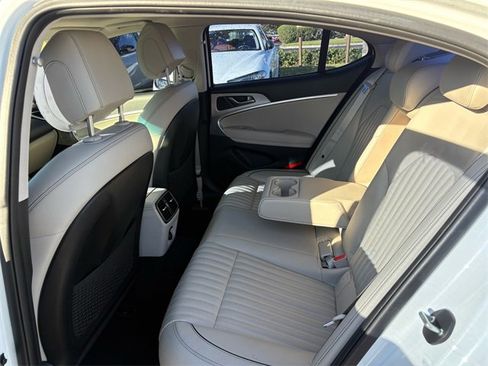 Used 2020 Genesis G70 2.0T w/ Elite Package image 10