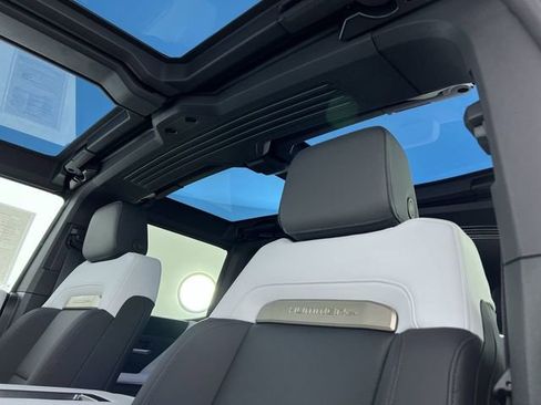 Used 2024 GMC Hummer EV 2X w/ Extreme Off-Road Package image 19