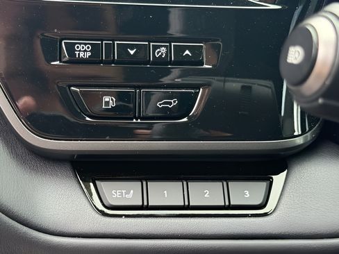 Used 2026 Lexus TX 500h AWD w/ Technology Package image 26