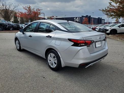 Certified 2025 Nissan Versa S w/ Trunk Package image 6