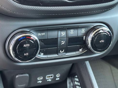 Used 2023 Chevrolet TrailBlazer LT w/ Convenience Package image 27