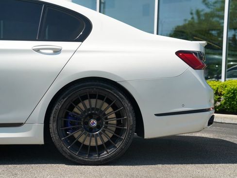 Used 2022 BMW ALPINA B7 xDrive w/ Luxury Rear Seating Package AWD/4WD image 10