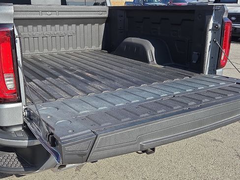 Used 2024 GMC Sierra 1500 Denali w/ Denali Reserve Package image 9