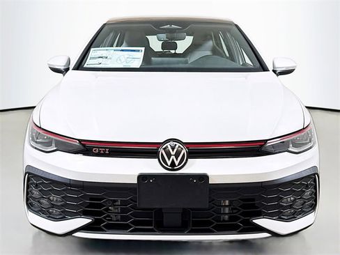 New 2026 Volkswagen GTI SE image 2