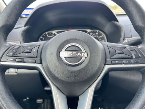 Used 2025 Nissan Altima 2.5 SV image 29