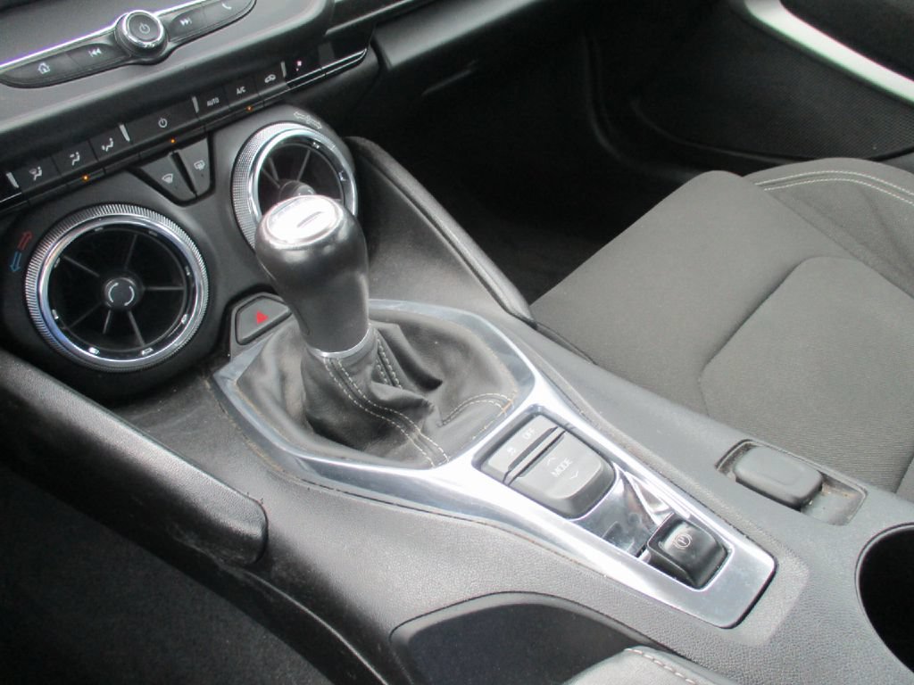 Used 2017 Chevrolet Camaro LS RWD image 11