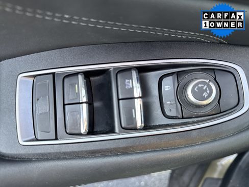 Used 2025 Subaru Outback Limited AWD/4WD image 7