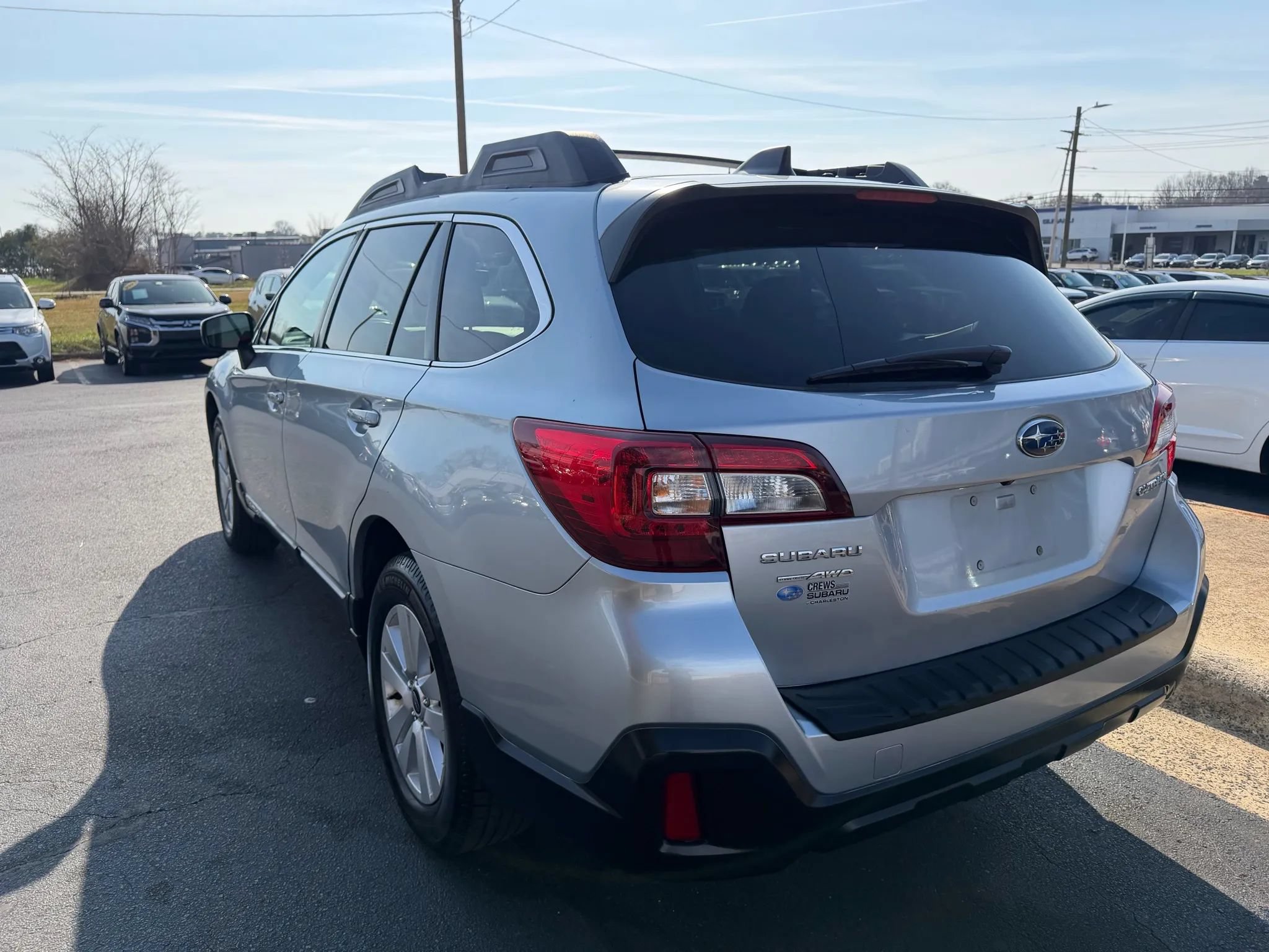 Used 2019 Subaru Outback 2.5i Premium AWD/4WD image 5