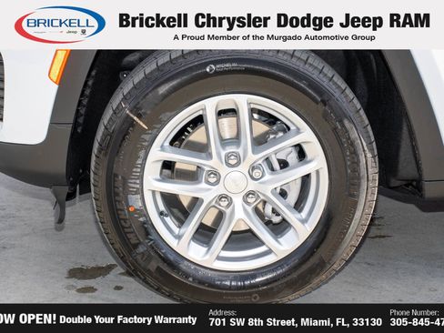 New 2025 Jeep Grand Cherokee Laredo X image 38