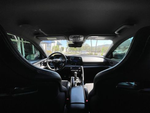 Used 2022 Hyundai Elantra N FWD image 13