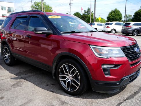 Used 2018 Ford Explorer Sport image 4