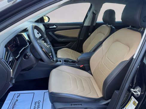 Used 2020 Volkswagen Jetta SEL Premium image 9