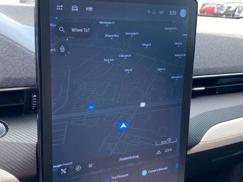 Used 2021 Ford Mustang Mach-E Premium image 18