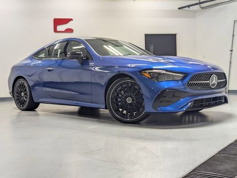 Used 2025 Mercedes-Benz CLE 300 4MATIC Coupe image 2