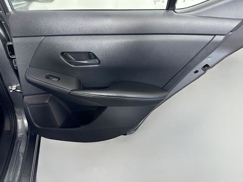 Used 2025 Nissan Sentra SV image 28