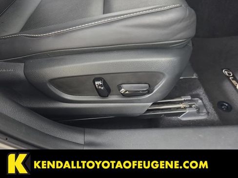 Used 2019 Lexus UX 200 FWD image 31