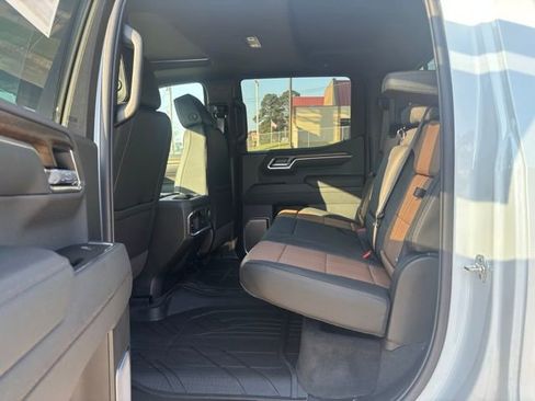 New 2026 Chevrolet Silverado 1500 High Country AWD/4WD image 16