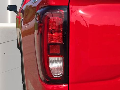 Used 2024 GMC Sierra 1500 Elevation AWD/4WD image 7