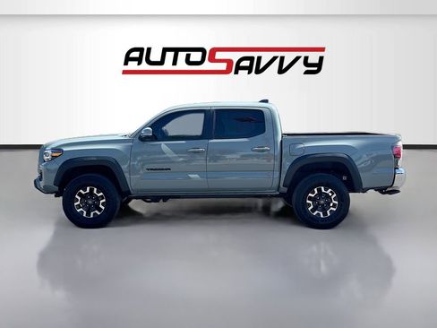 Used 2023 Toyota Tacoma TRD Off-Road AWD/4WD image 4