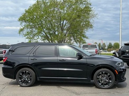 Used 2022 Dodge Durango R/T w/ Blacktop Package AWD/4WD image 43