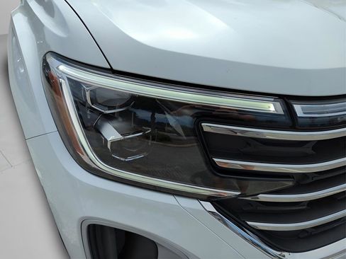 New 2026 Volkswagen Atlas SE image 37