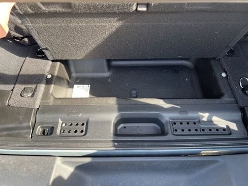 Certified 2025 Jeep Wrangler Sport AWD/4WD image 13