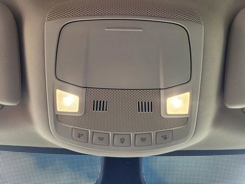 Certified 2022 Ford Edge SE image 19