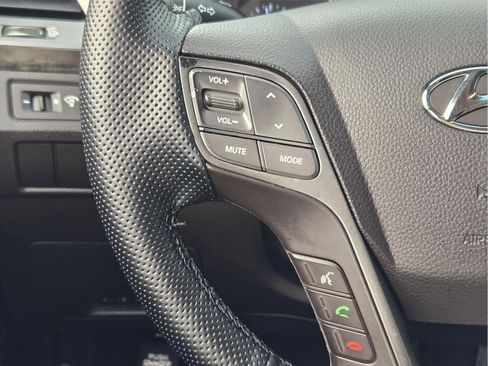 Used 2017 Hyundai Santa Fe Sport FWD image 25