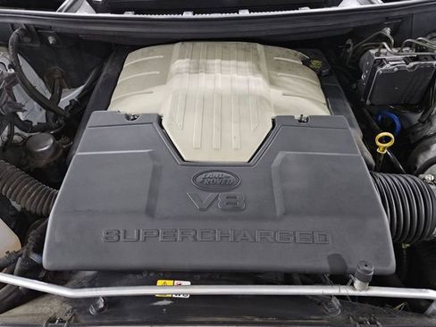 Used 2009 Land Rover Range Rover Supercharged AWD/4WD image 24