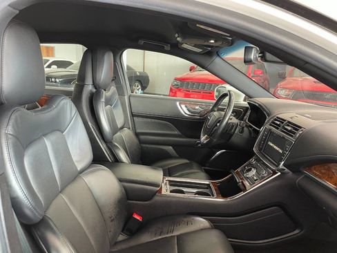 Used 2018 Lincoln Continental Reserve image 26