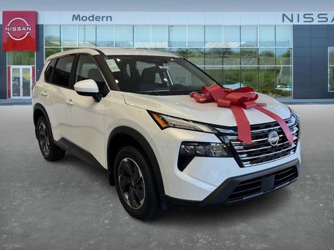 New 2026 Nissan Rogue SV image 3