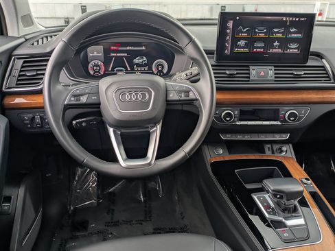 Used 2023 Audi Q5 2.0T Premium Plus w/ Premium Plus Package AWD/4WD image 8