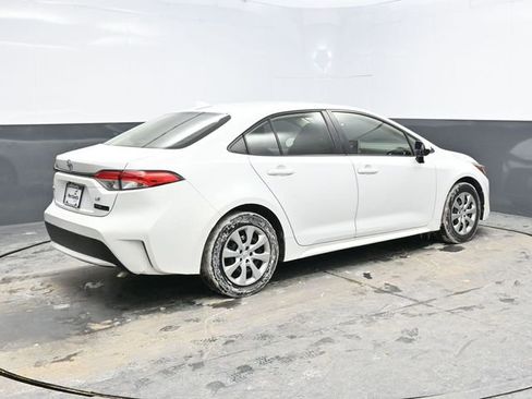 Used 2020 Toyota Corolla LE image 7