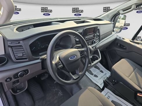 Used 2024 Ford Transit 250 Low Roof w/ Exterior Upgrade Package RWD image 8