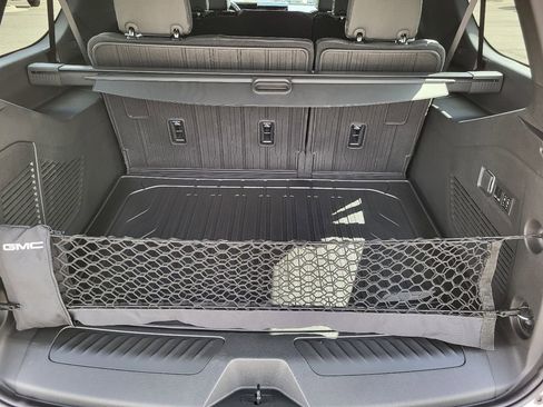 New 2026 GMC Yukon XL Elevation AWD/4WD image 8