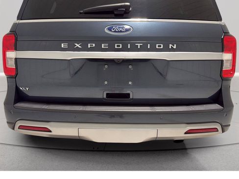 Certified 2022 Ford Expedition XLT AWD/4WD image 10