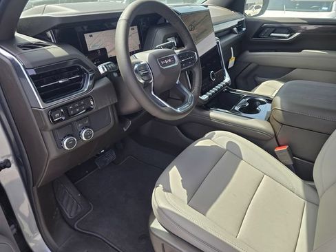 New 2026 GMC Yukon XL Elevation RWD image 21