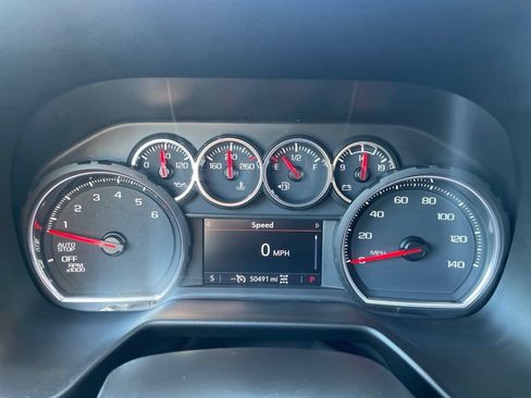 Used 2021 Chevrolet Tahoe LT w/ LT Signature Package AWD/4WD image 15