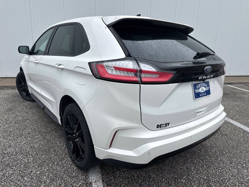 Certified 2024 Ford Edge ST-Line AWD/4WD image 5