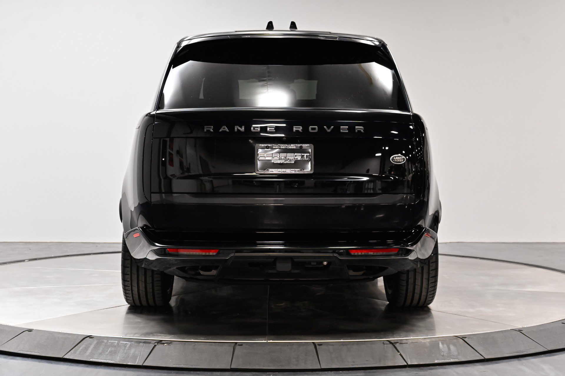 Used 2023 Land Rover Range Rover SE AWD/4WD image 28