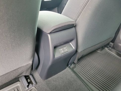 Used 2026 Toyota Corolla LE FWD image 11