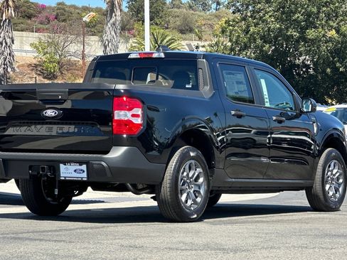 New 2026 Ford Maverick XLT w/ XLT Luxury Package FWD image 3