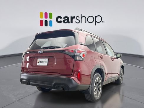 Used 2025 Subaru Forester Premium AWD/4WD image 5
