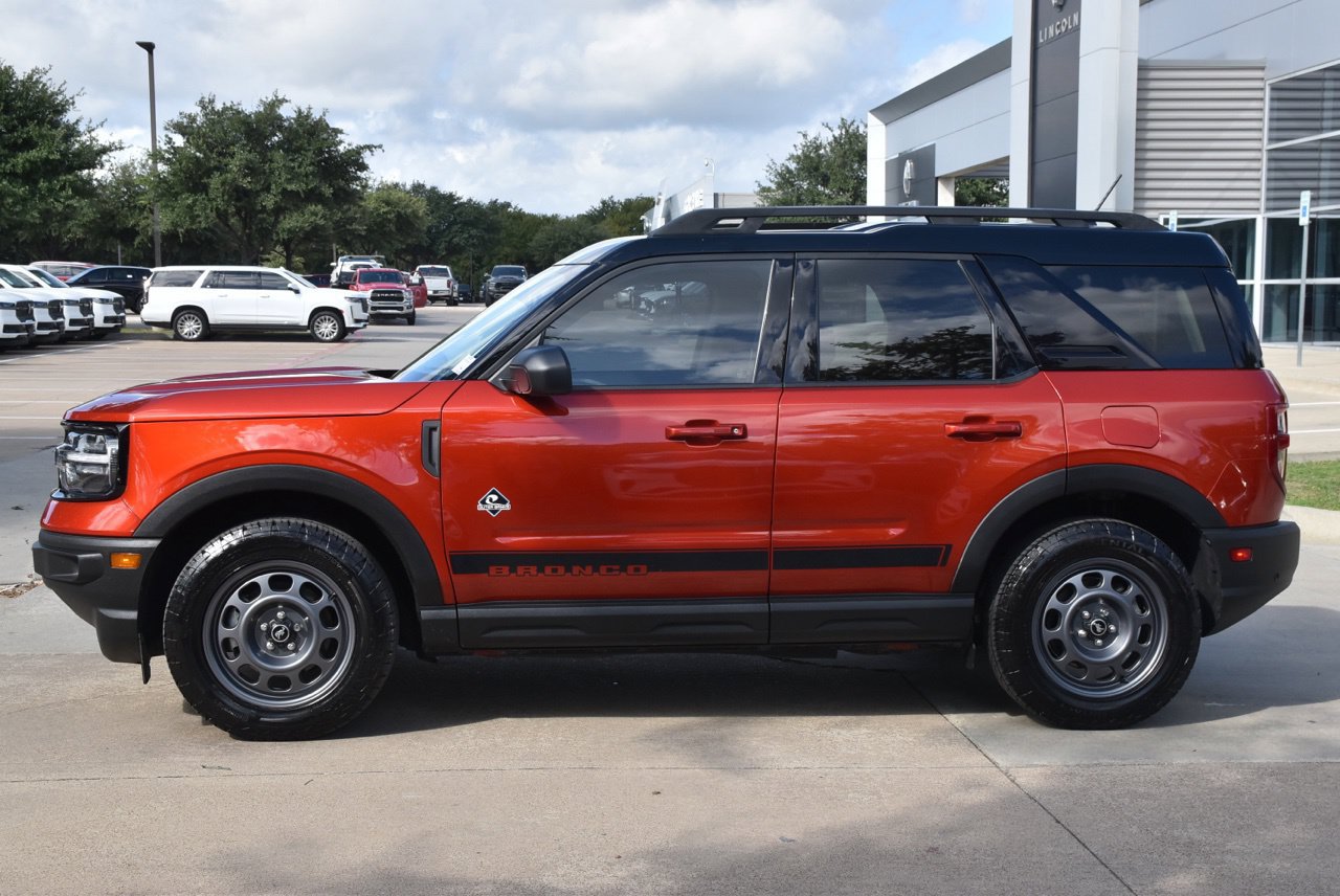 Used 2023 Ford Bronco Sport Outer Banks AWD/4WD image 12