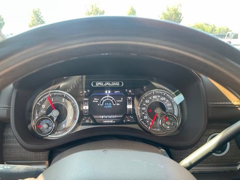 Used 2019 RAM 2500 Limited AWD/4WD image 16